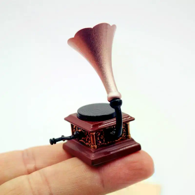 Dollhouse Vintage Phonograph M - огляд і ціна Tech Home Accessories